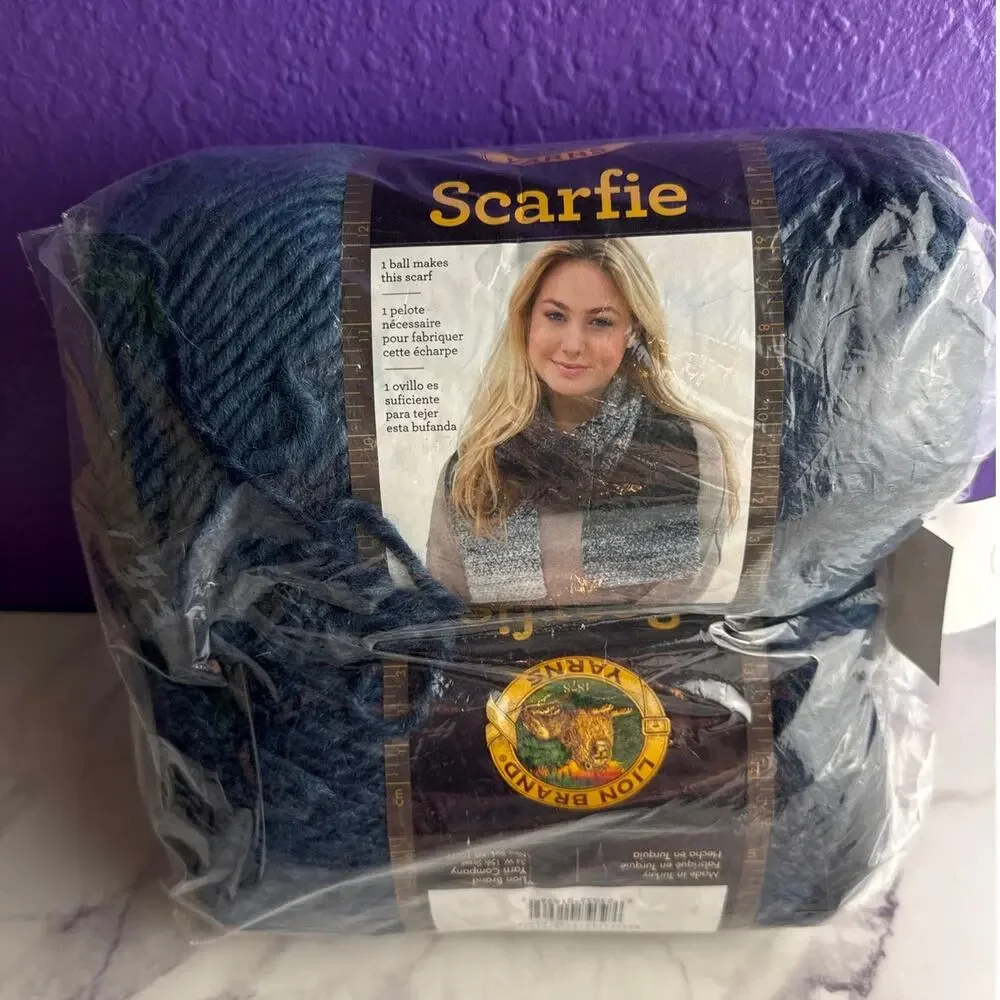 Boye Bulky Yarn Round Loom Set Knitting Kit with Lion Brand Yarn Lot Bundle